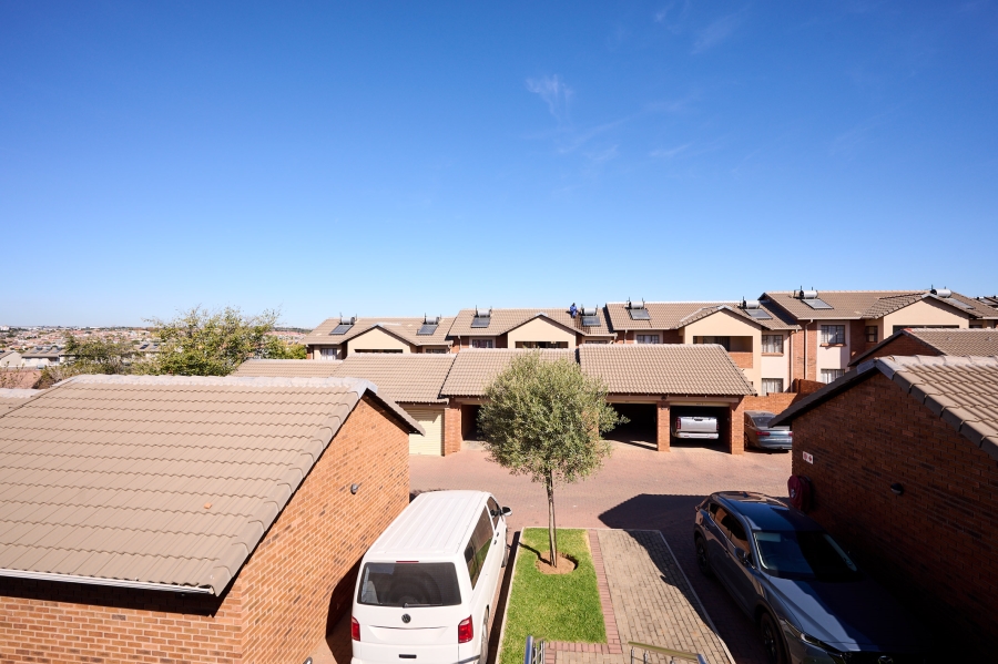 3 Bedroom Property for Sale in Sagewood Gauteng