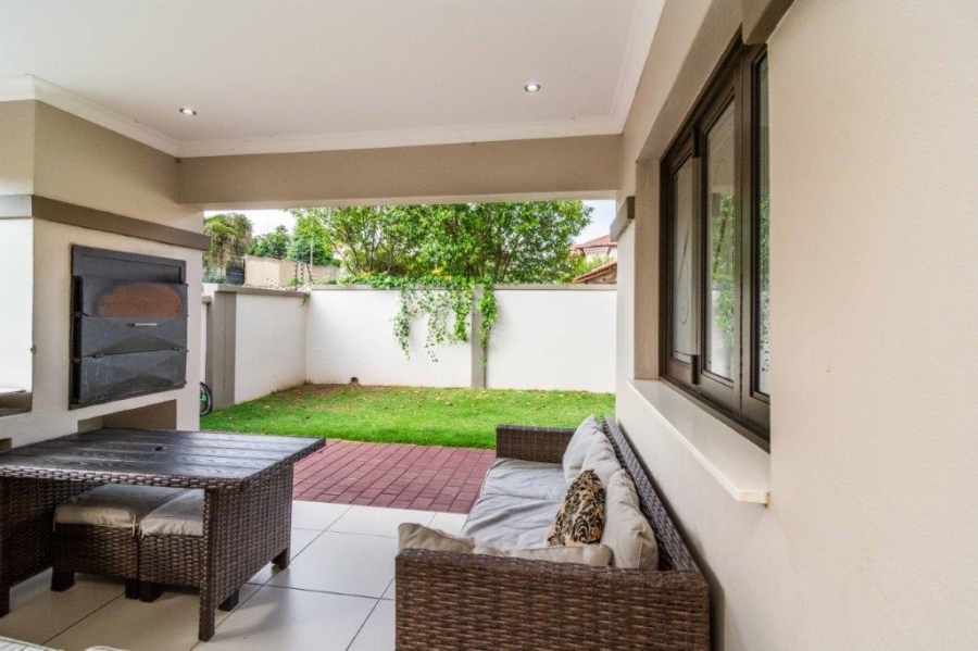 To Let 3 Bedroom Property for Rent in Strubensvallei Gauteng