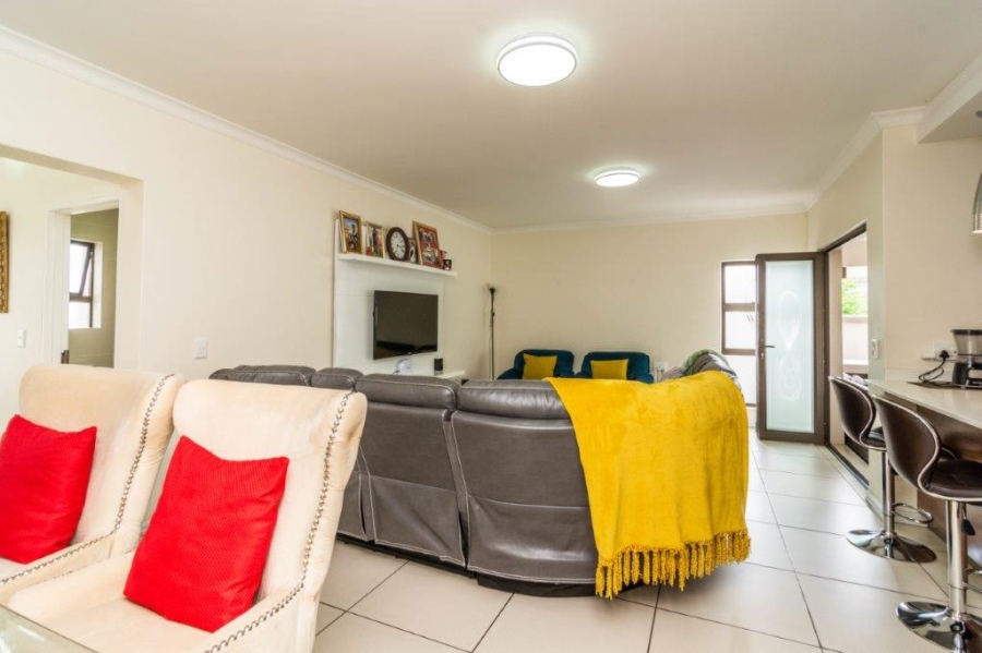 To Let 3 Bedroom Property for Rent in Strubensvallei Gauteng