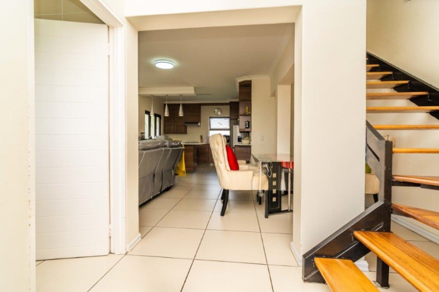 To Let 3 Bedroom Property for Rent in Strubensvallei Gauteng