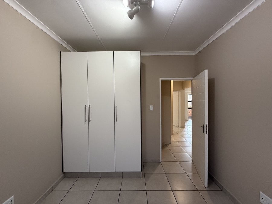 To Let 3 Bedroom Property for Rent in Ravenswood Gauteng