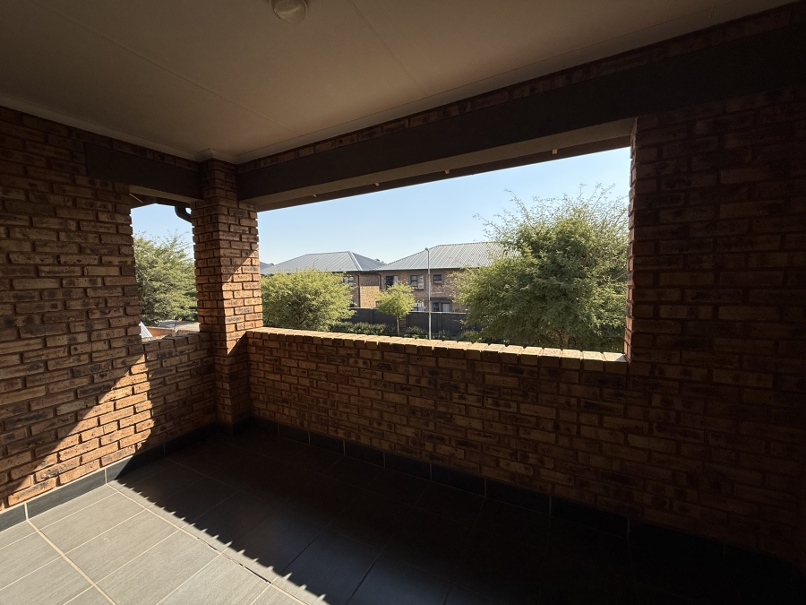 To Let 3 Bedroom Property for Rent in Ravenswood Gauteng