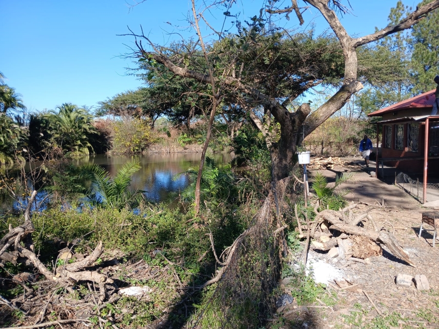 3 Bedroom Property for Sale in Honingneskrans Ah Gauteng