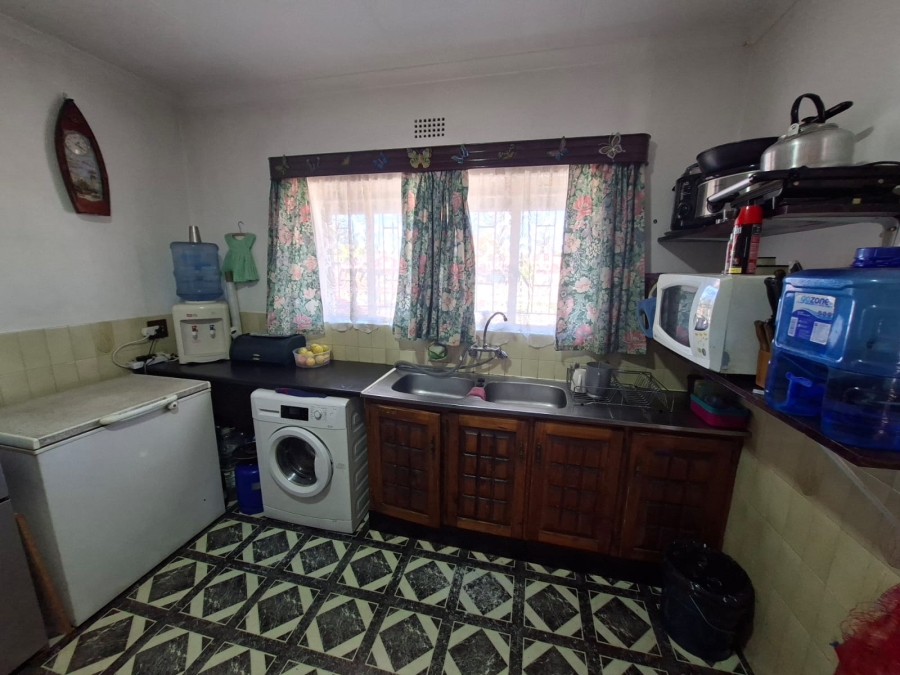 2 Bedroom Property for Sale in Lewisham Gauteng