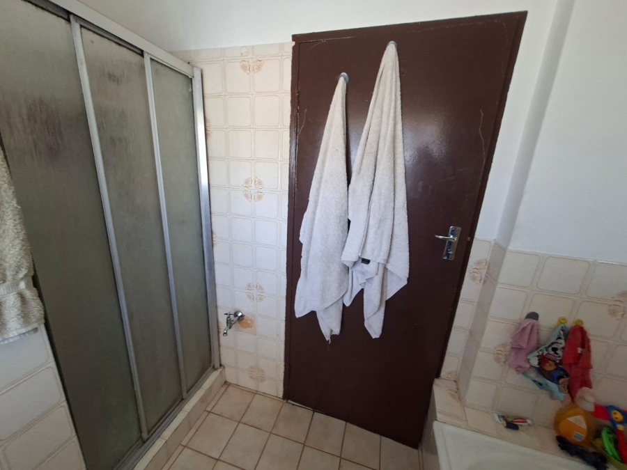 2 Bedroom Property for Sale in Lewisham Gauteng