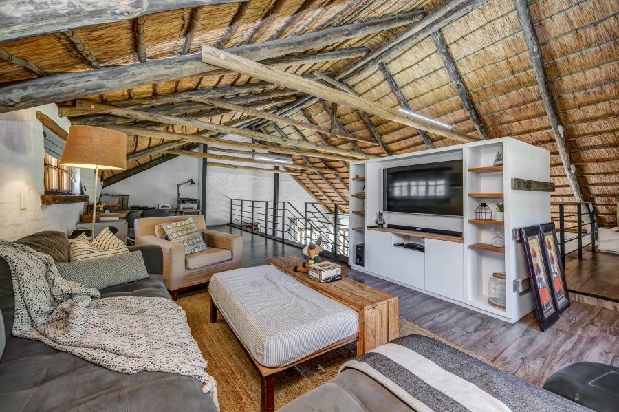 4 Bedroom Property for Sale in Lammermoor Gauteng