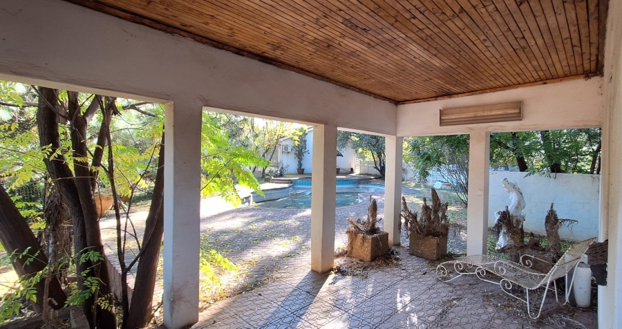 5 Bedroom Property for Sale in Mantevrede Gauteng