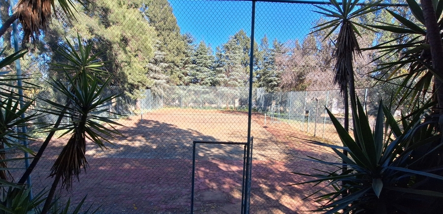 5 Bedroom Property for Sale in Mantevrede Gauteng