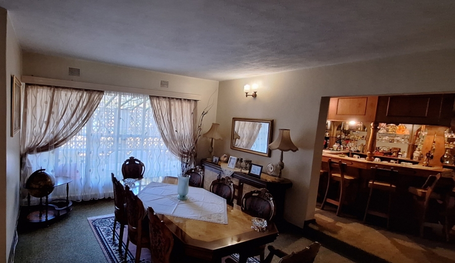 5 Bedroom Property for Sale in Mantevrede Gauteng