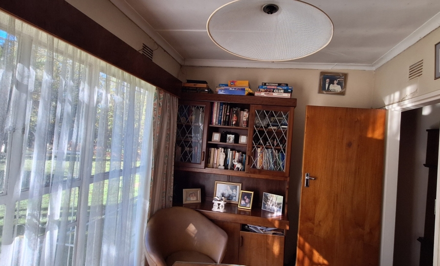 5 Bedroom Property for Sale in Mantevrede Gauteng