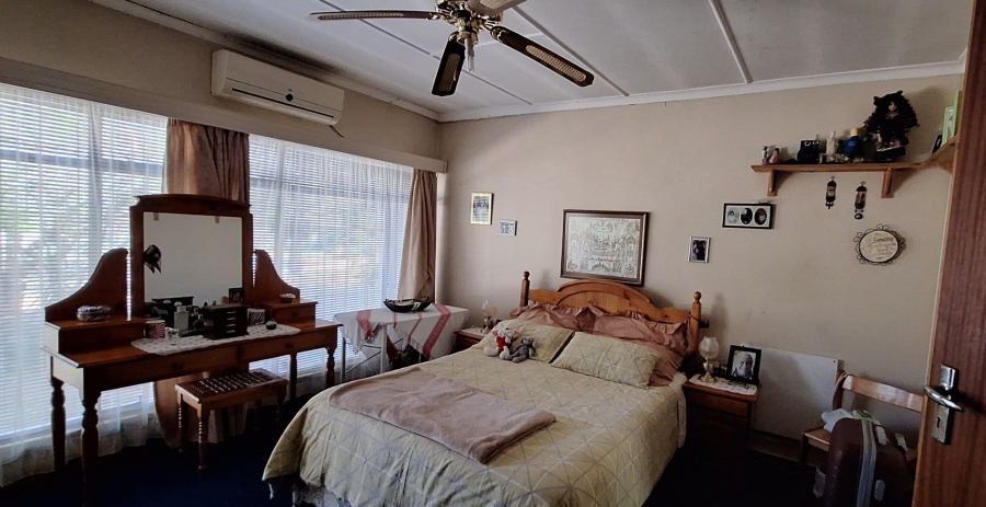 5 Bedroom Property for Sale in Mantevrede Gauteng