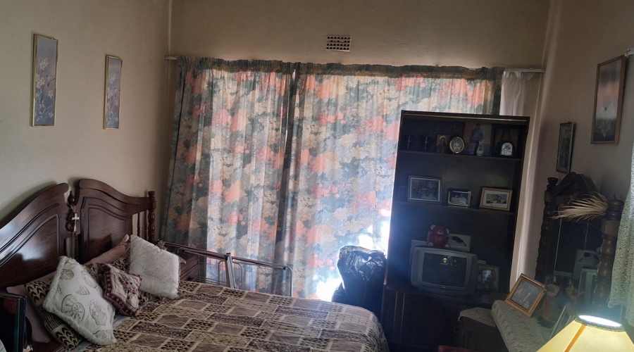 5 Bedroom Property for Sale in Mantevrede Gauteng