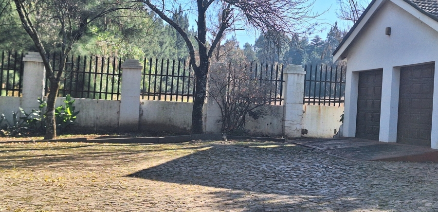 5 Bedroom Property for Sale in Mantevrede Gauteng