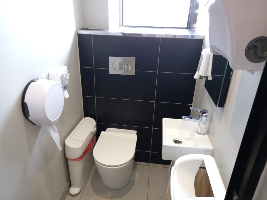To Let commercial Property for Rent in Halfway House Gauteng