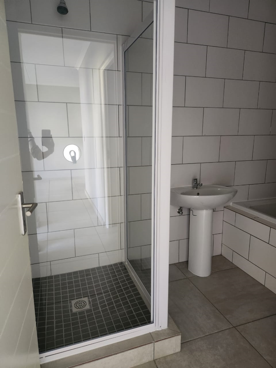 2 Bedroom Property for Sale in Glen Marais Gauteng