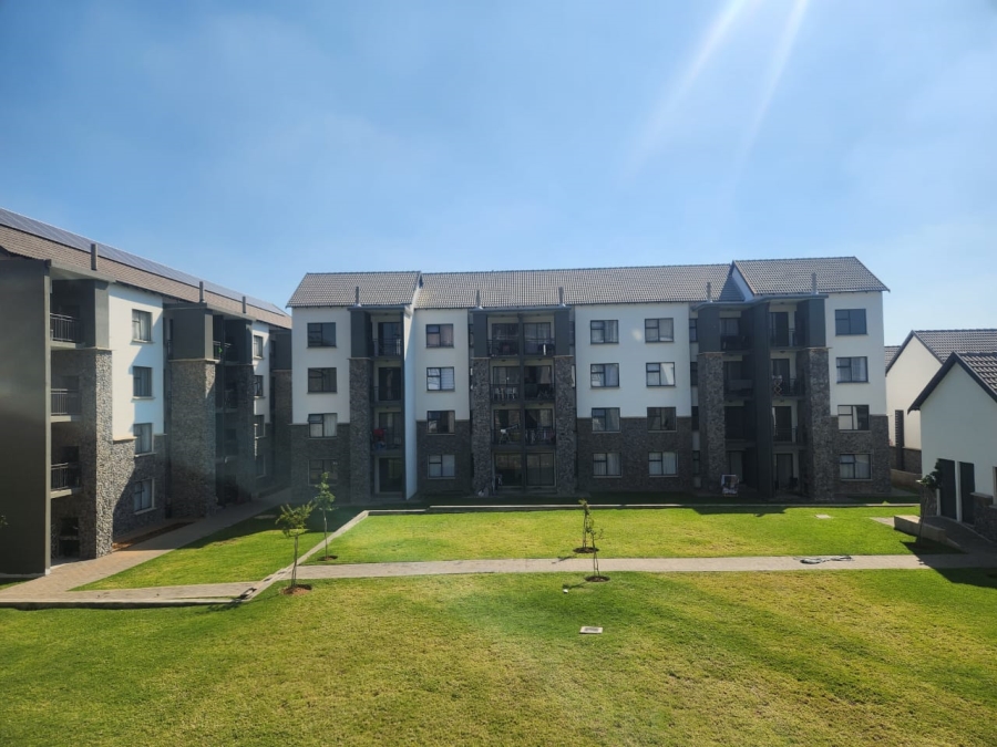 2 Bedroom Property for Sale in Glen Marais Gauteng