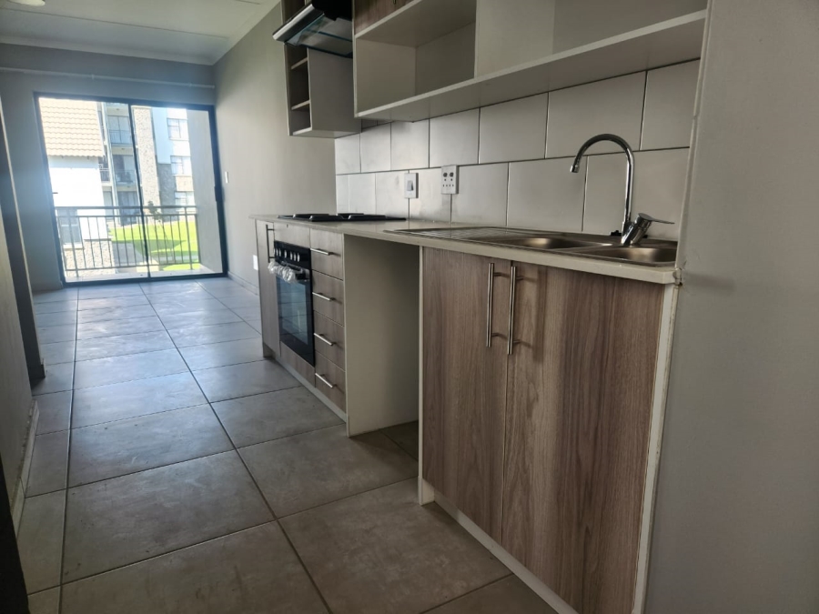 2 Bedroom Property for Sale in Glen Marais Gauteng