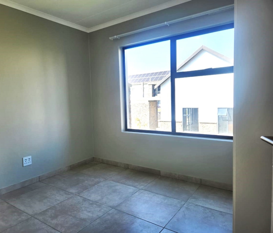 2 Bedroom Property for Sale in Glen Marais Gauteng