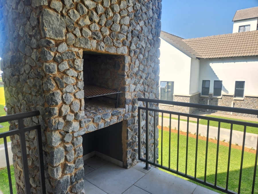 2 Bedroom Property for Sale in Glen Marais Gauteng