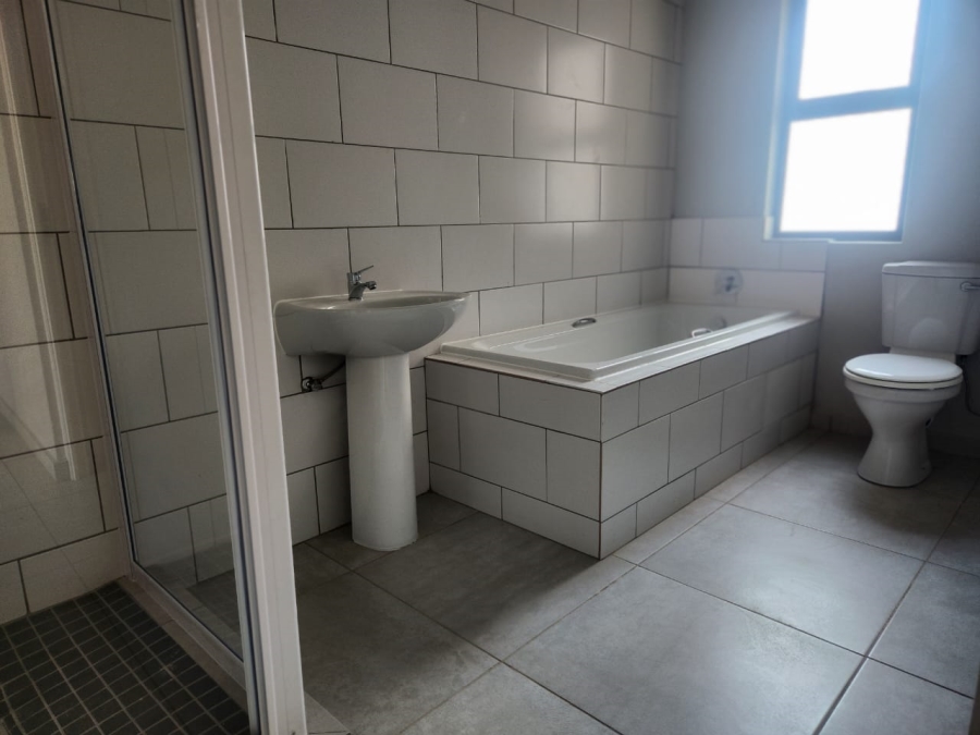 2 Bedroom Property for Sale in Glen Marais Gauteng
