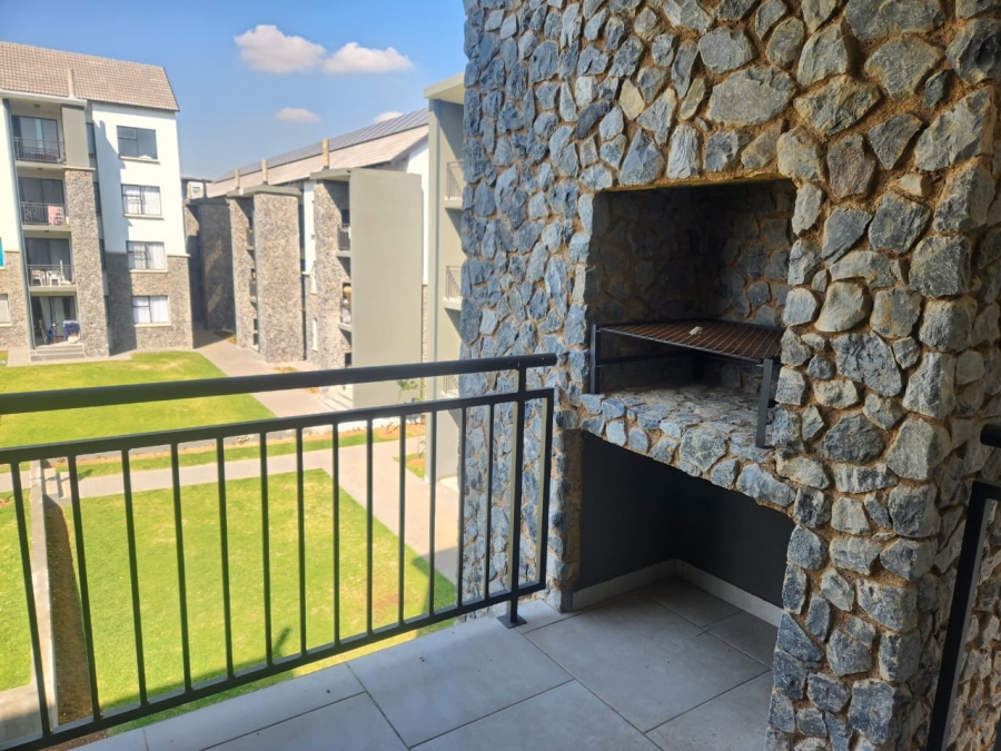 2 Bedroom Property for Sale in Glen Marais Gauteng