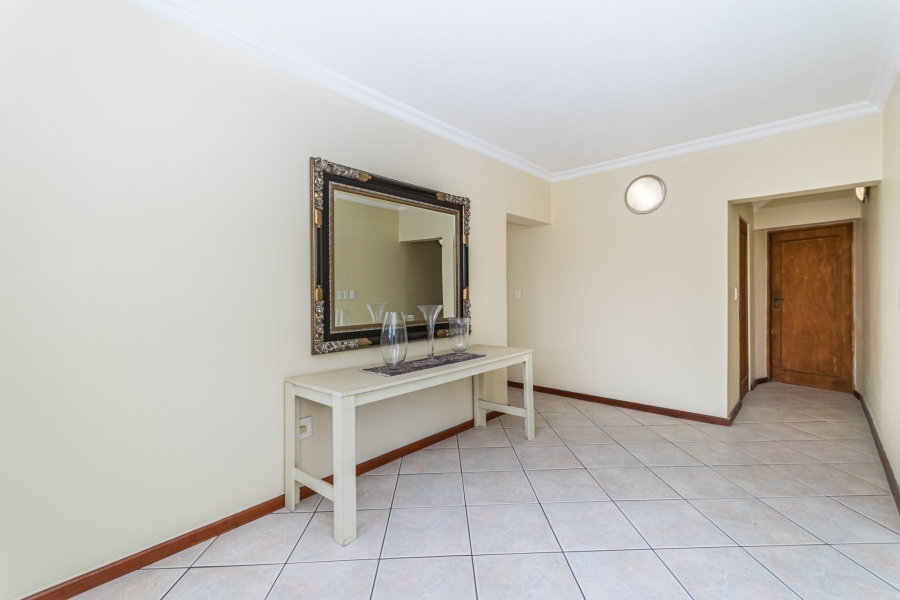 6 Bedroom Property for Sale in Zwartkop Gauteng