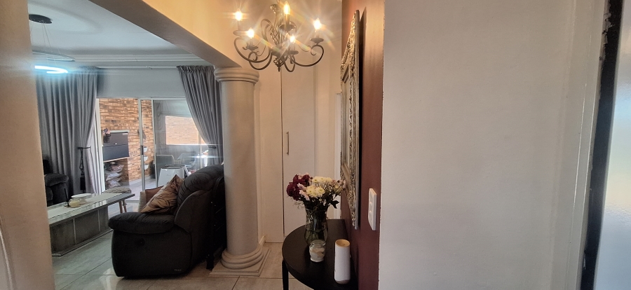 3 Bedroom Property for Sale in Rangeview Gauteng
