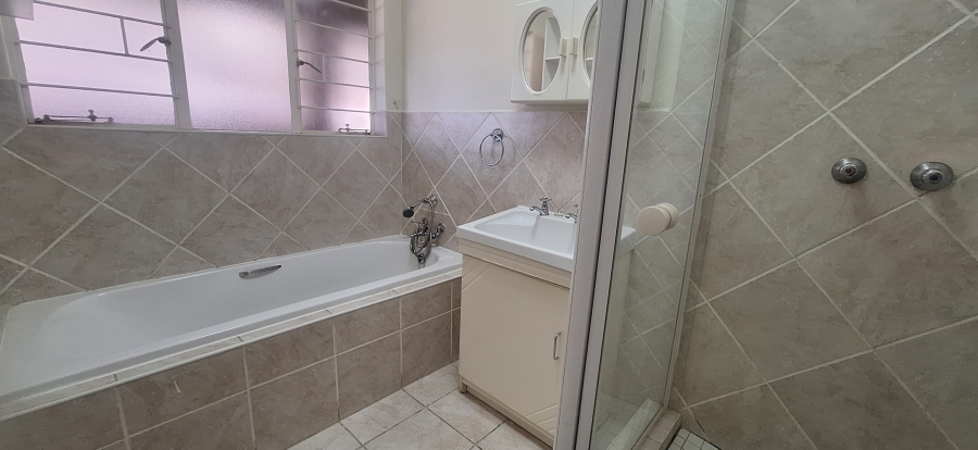2 Bedroom Property for Sale in Wentworth Park Gauteng