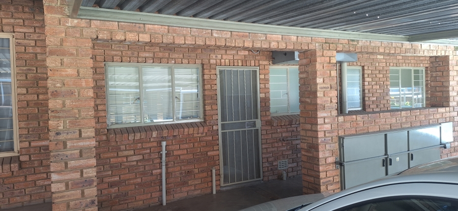 2 Bedroom Property for Sale in Wentworth Park Gauteng