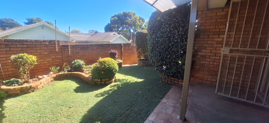 2 Bedroom Property for Sale in Wentworth Park Gauteng