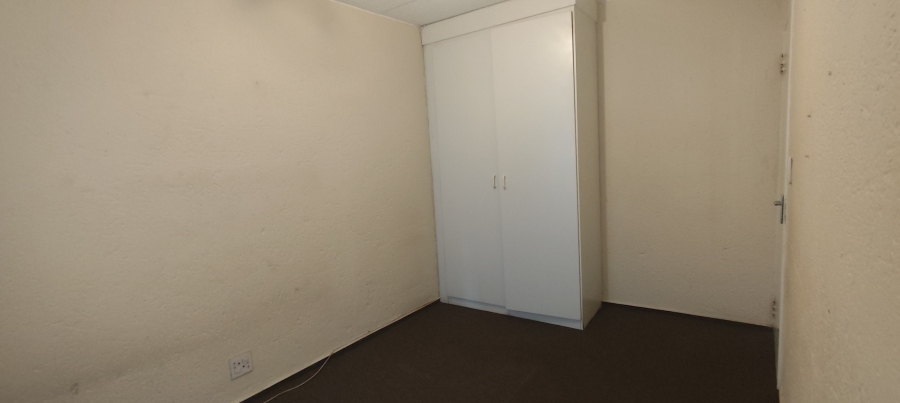 To Let 2 Bedroom Property for Rent in Paulshof Gauteng