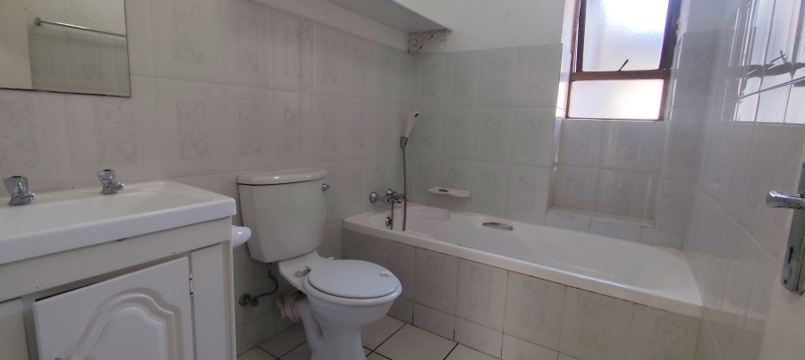 To Let 2 Bedroom Property for Rent in Paulshof Gauteng