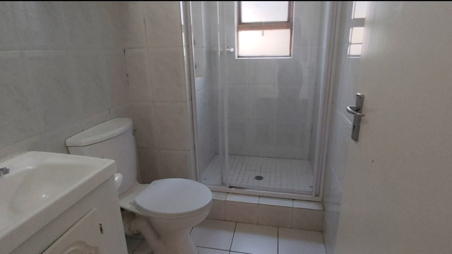 To Let 2 Bedroom Property for Rent in Paulshof Gauteng