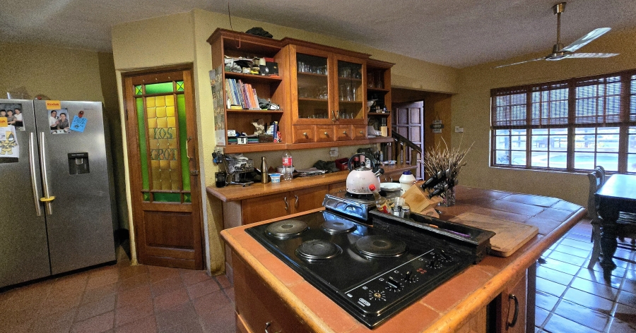 4 Bedroom Property for Sale in Leeuwfontein Gauteng