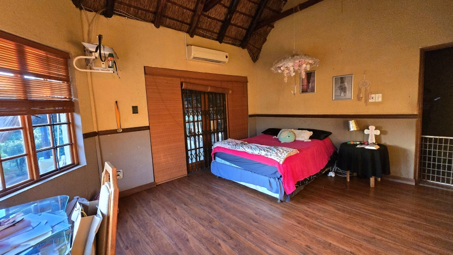 4 Bedroom Property for Sale in Leeuwfontein Gauteng