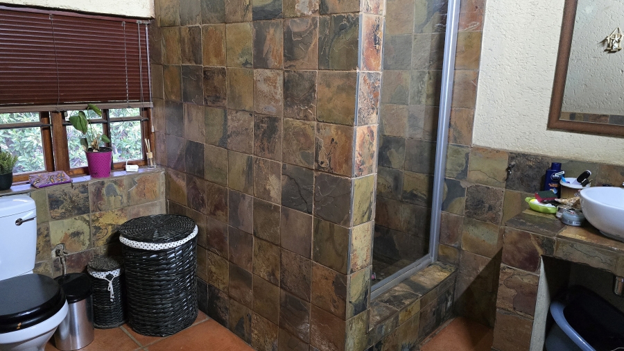4 Bedroom Property for Sale in Leeuwfontein Gauteng