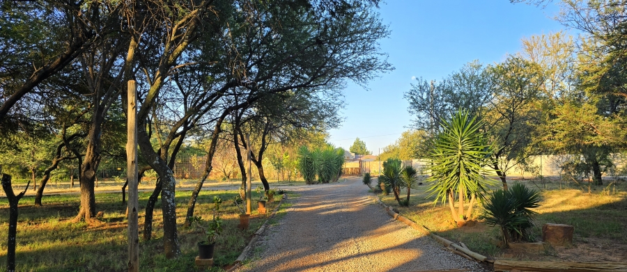 4 Bedroom Property for Sale in Leeuwfontein Gauteng