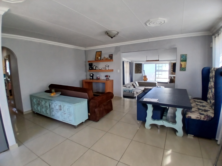 3 Bedroom Property for Sale in Albertsdal Gauteng