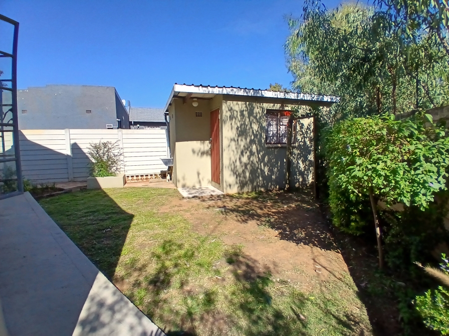 3 Bedroom Property for Sale in Albertsdal Gauteng
