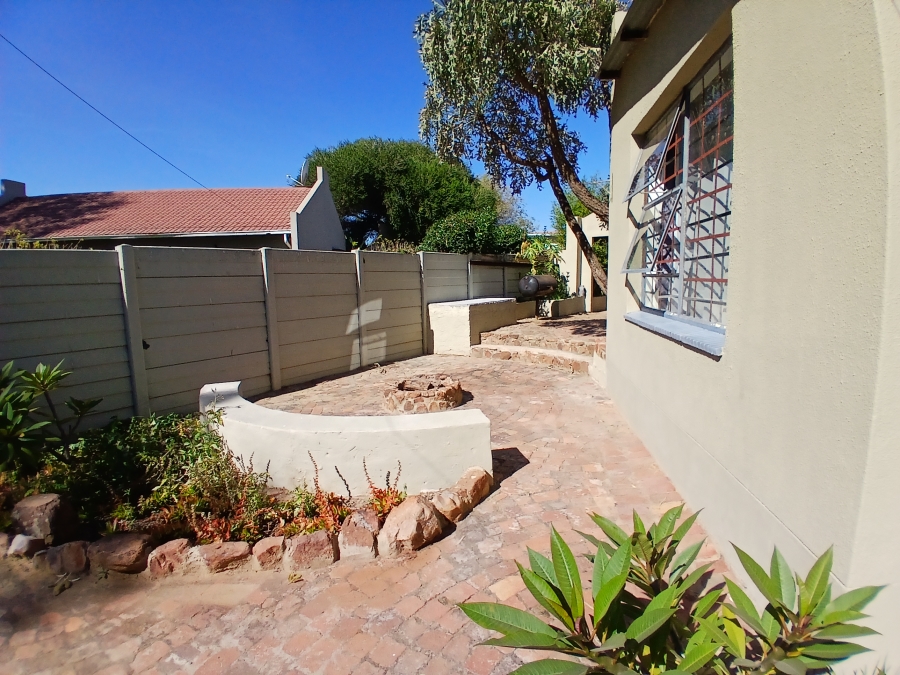 3 Bedroom Property for Sale in Albertsdal Gauteng