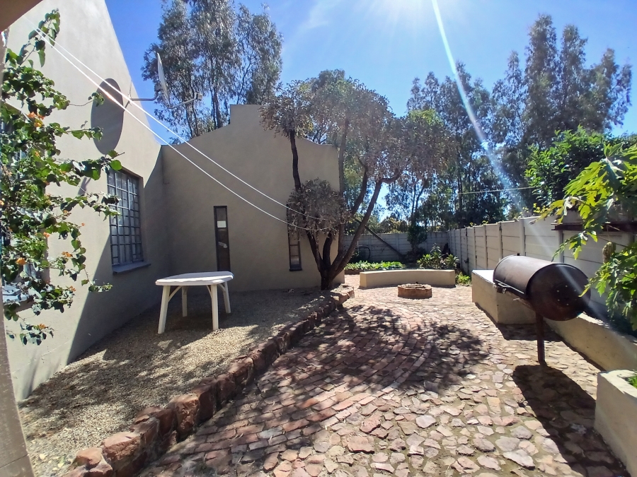 3 Bedroom Property for Sale in Albertsdal Gauteng