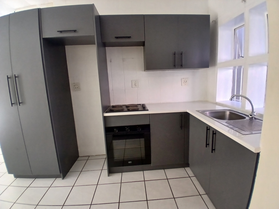 2 Bedroom Property for Sale in New Redruth Gauteng