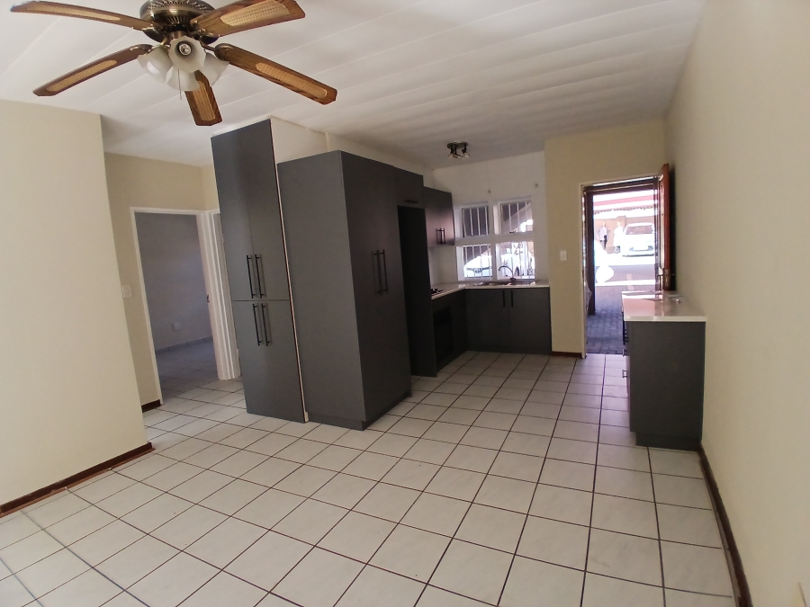 2 Bedroom Property for Sale in New Redruth Gauteng
