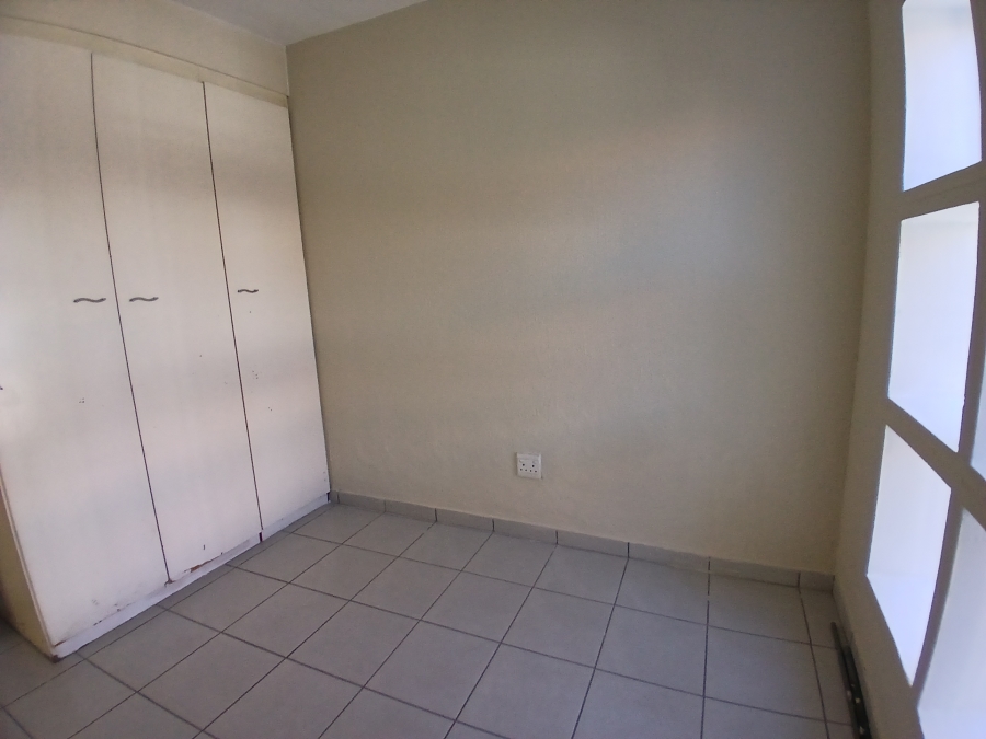 2 Bedroom Property for Sale in New Redruth Gauteng