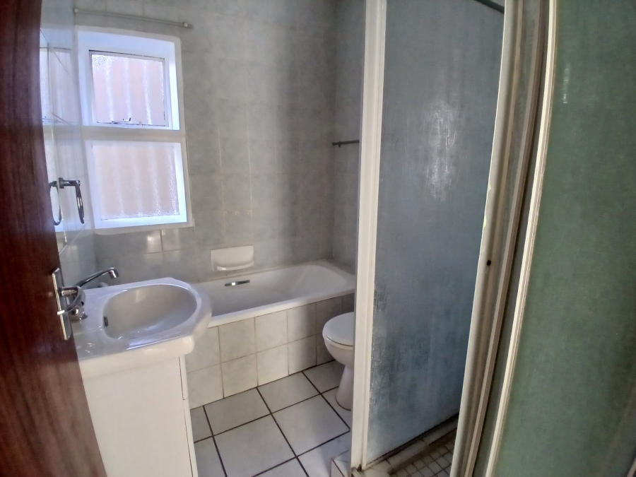 2 Bedroom Property for Sale in New Redruth Gauteng