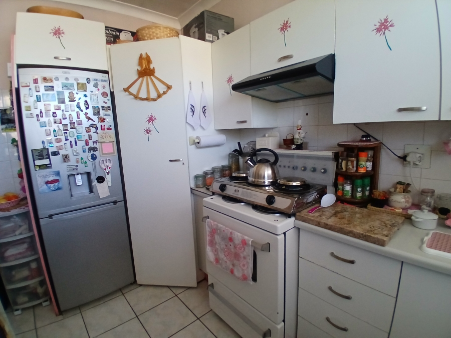 2 Bedroom Property for Sale in New Redruth Gauteng