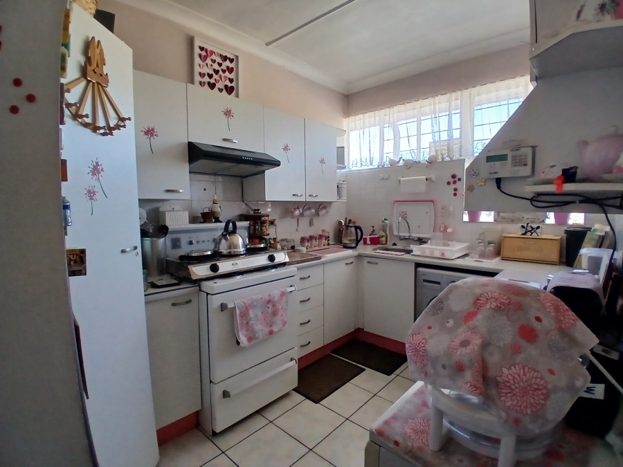 2 Bedroom Property for Sale in New Redruth Gauteng