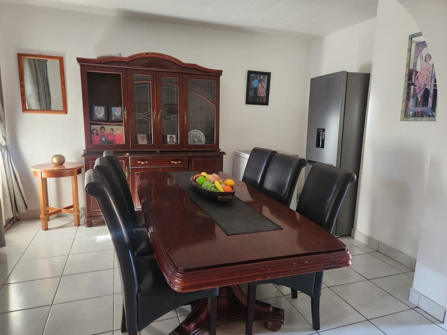3 Bedroom Property for Sale in Constantia Park Gauteng