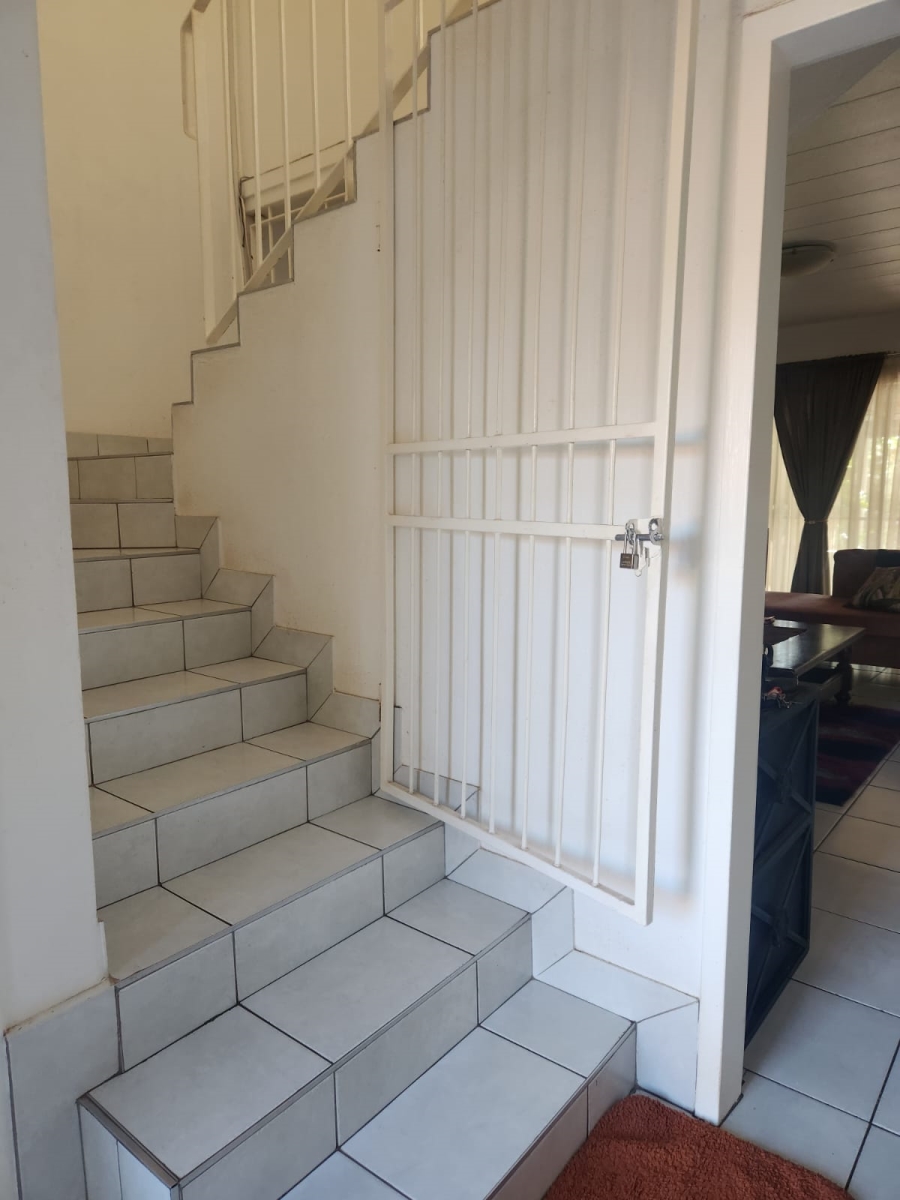 3 Bedroom Property for Sale in Constantia Park Gauteng