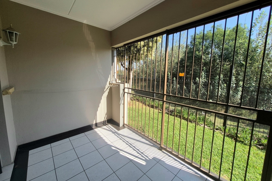 2 Bedroom Property for Sale in Noordwyk Gauteng